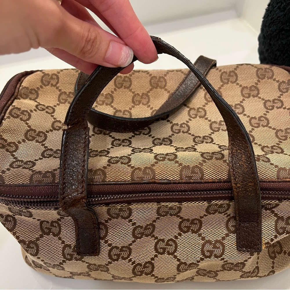 GUCCI GG Supreme Bag-Cosmetics/Lunch/Everyday - Picture 12 of 16